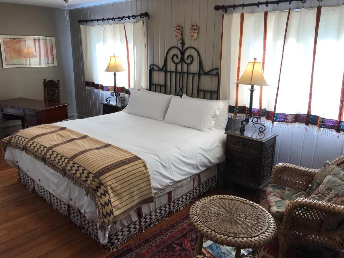 Casa Blanca Inn And Suites 法明顿 外观 照片